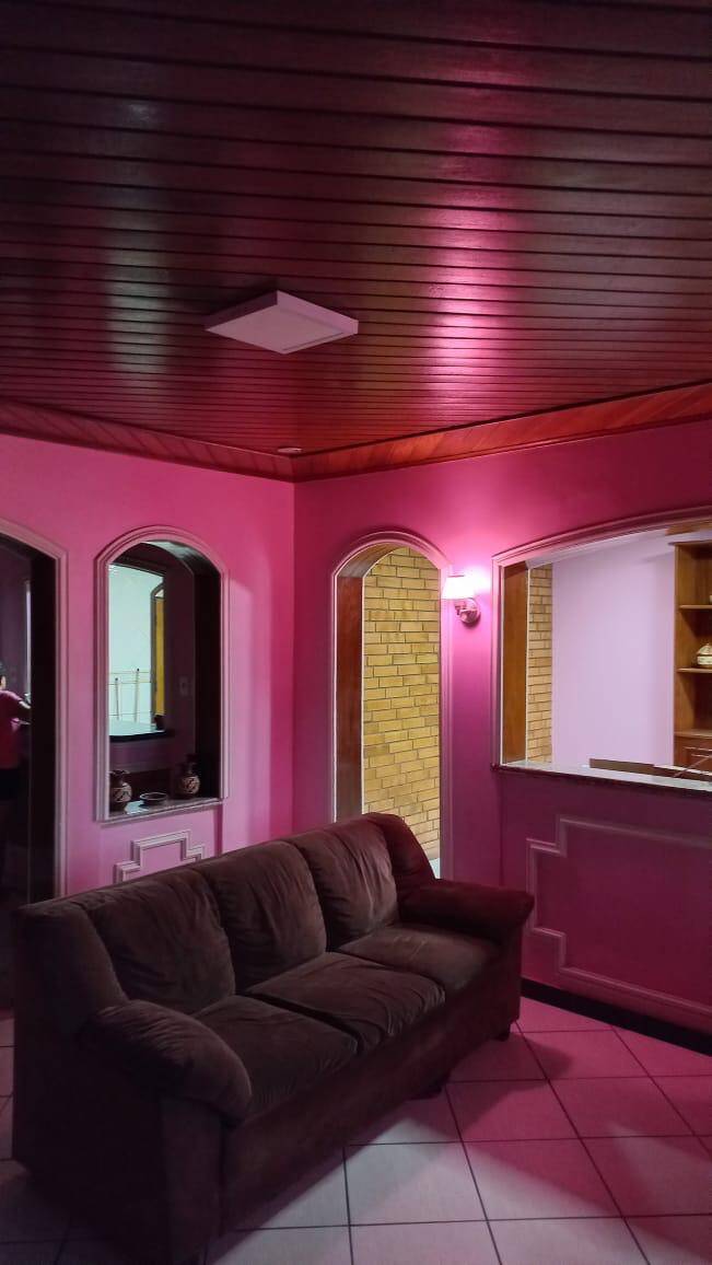 Casa, 3 quartos, 200 m² - Foto 4