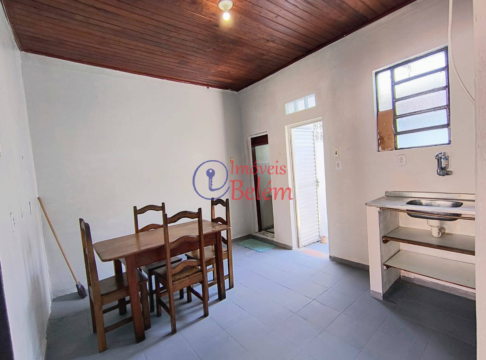 Casa para alugar com 2 quartos, 70m² - Foto 4