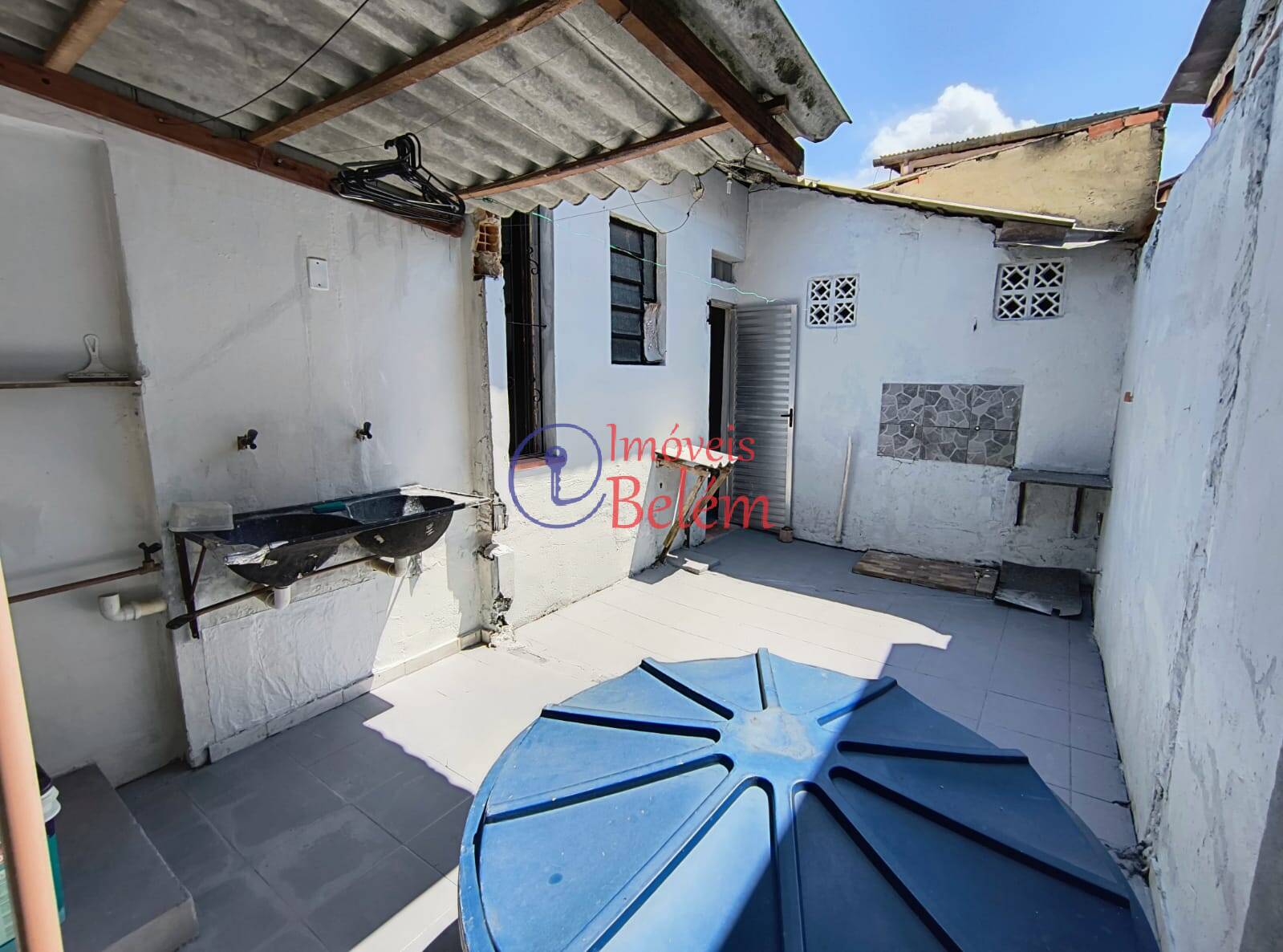 Casa para alugar com 2 quartos, 70m² - Foto 11