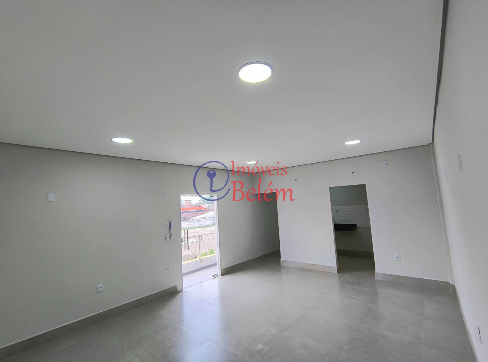 Sala comercial na Augusto Montenegro c/ luz água e iptu inclusos